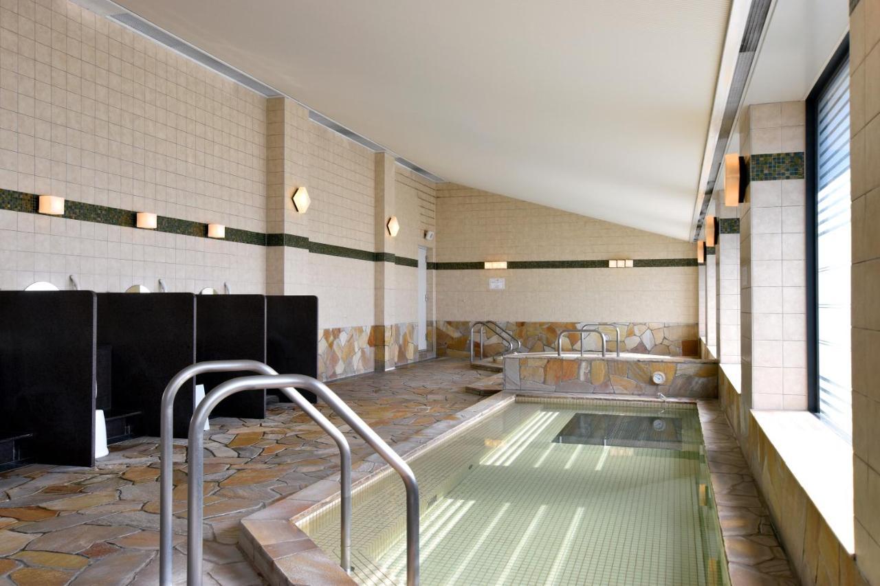 Okura Chiba Hotel Exterior foto