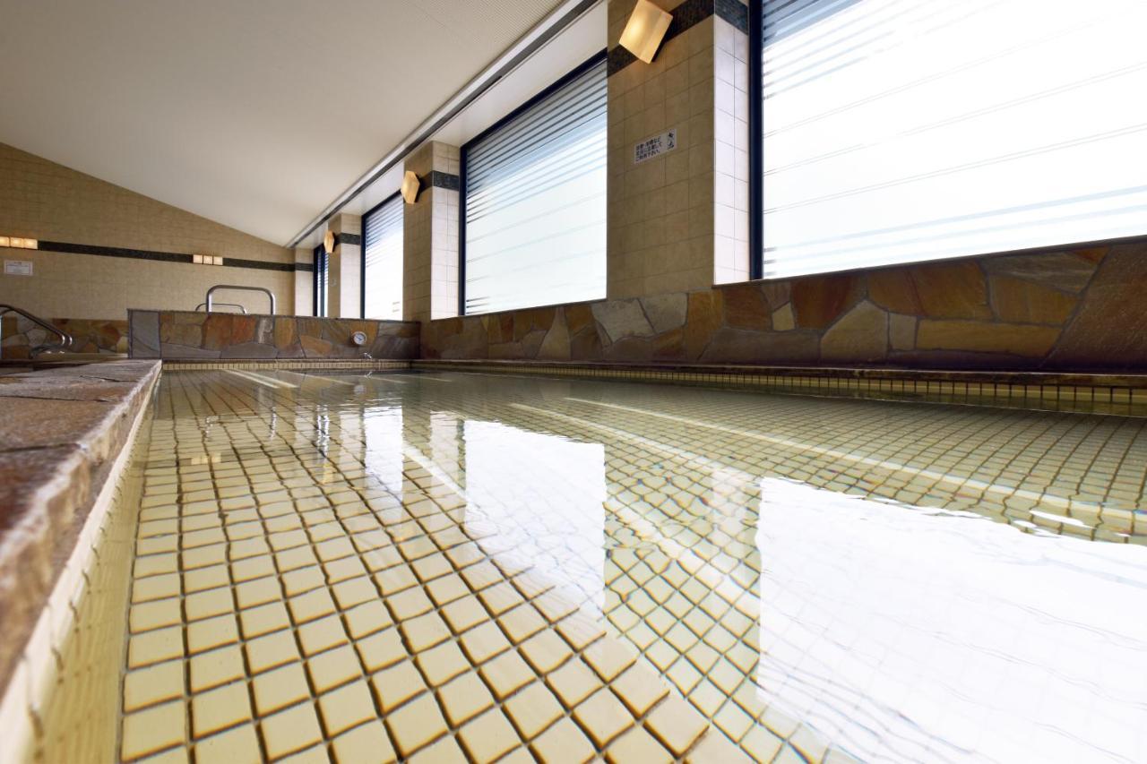 Okura Chiba Hotel Exterior foto